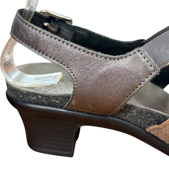 SAS Allegro Lusso Women Metallic Chunky Heel Sandals Strappy Leather Shoes 7.5 N - Picture 3 of 16
